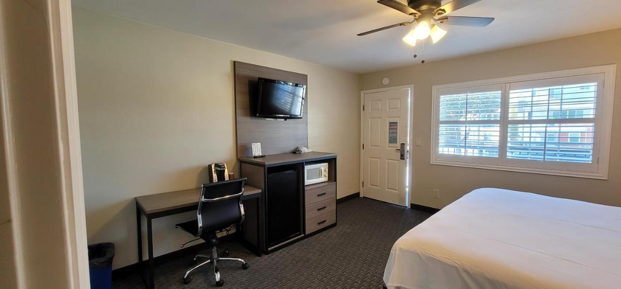 Beachwalker Inn & Suites Pismo Beach Esterno foto