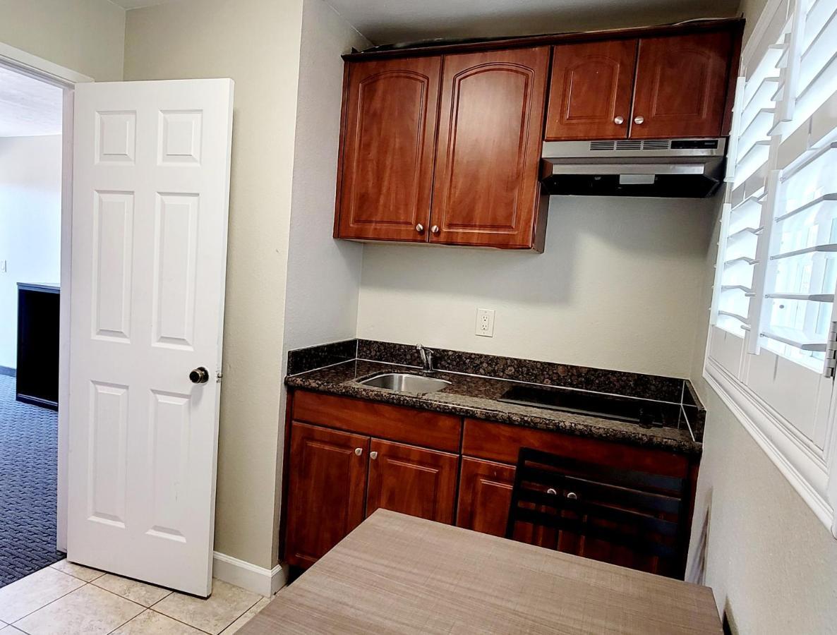 Beachwalker Inn & Suites Pismo Beach Esterno foto