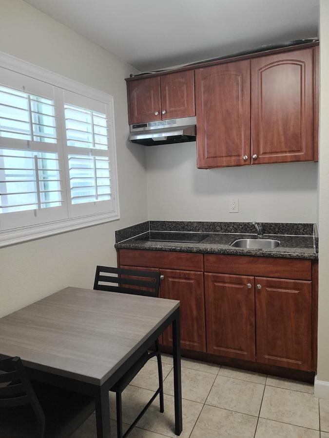 Beachwalker Inn & Suites Pismo Beach Esterno foto